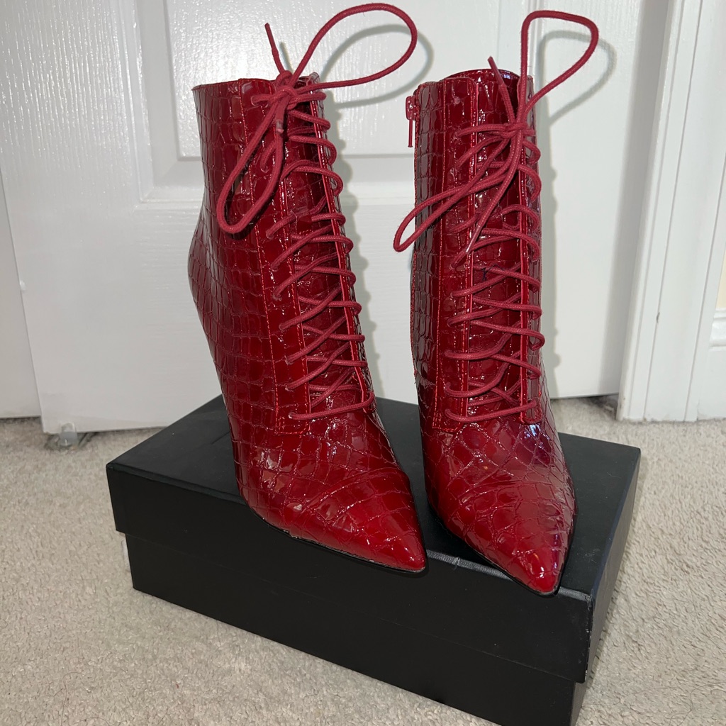 Brand New Aldo Snake Skin Booties!